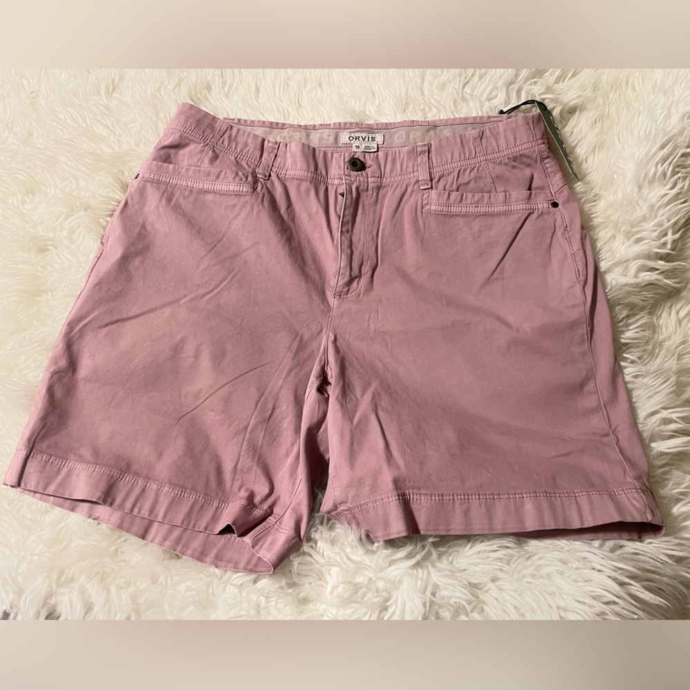 Orvis NWT Women’s Everyday Chino 8” Shorts. Size 16